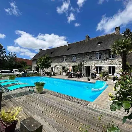 Villa Magnifique Pierre, Toit De Chaume Et Piscine Condé-sur-Noireau